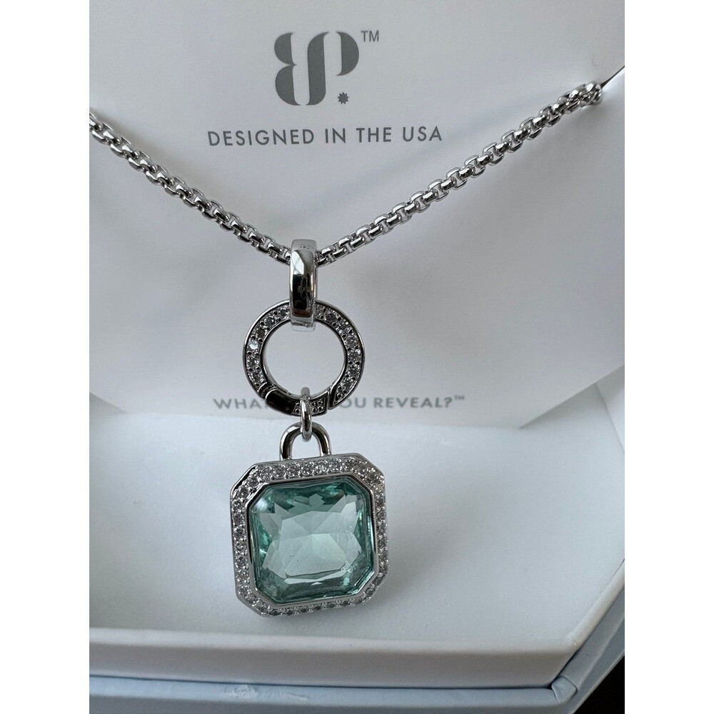Mint Green on Silver Lock Style Necklace